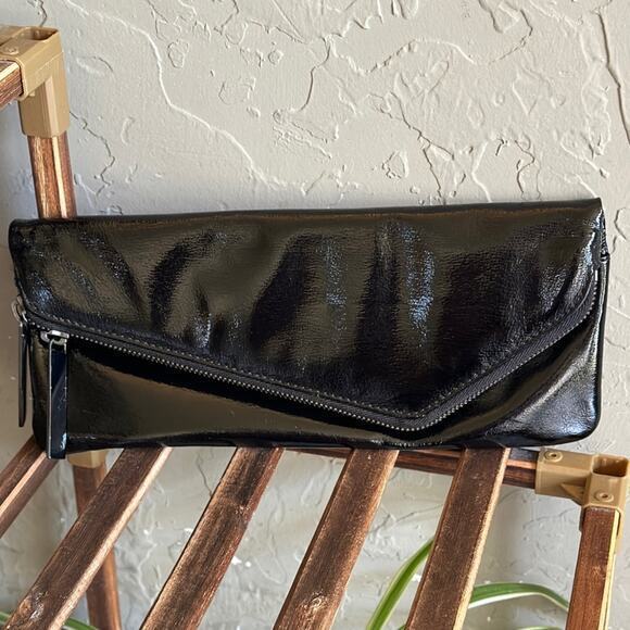 Hobo fold‎ over patent leather shiny clutch bag zipper closure - Picture 1 of 6